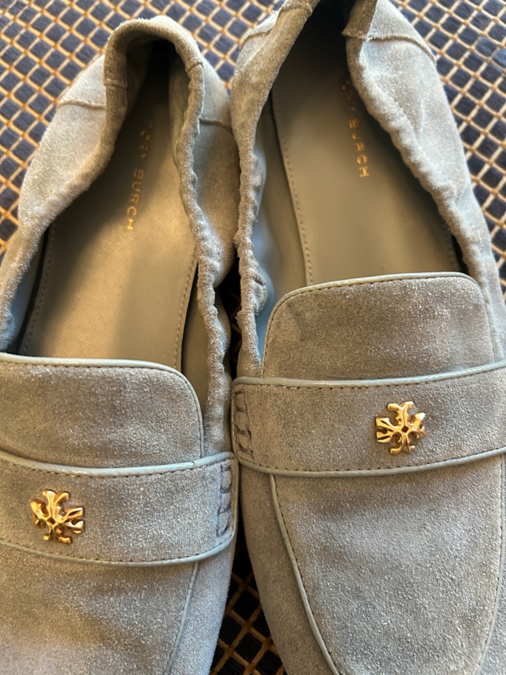 Tory Burch Women's Slip On Loafer Ballet Flats with Gold Logo - Picture 2 of 7